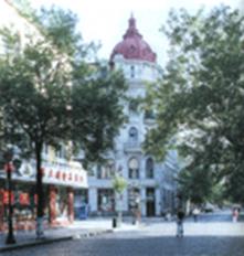 Главная улица старого города